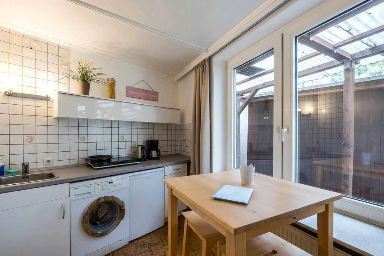 Garden Apartment Кьолн Екстериор снимка